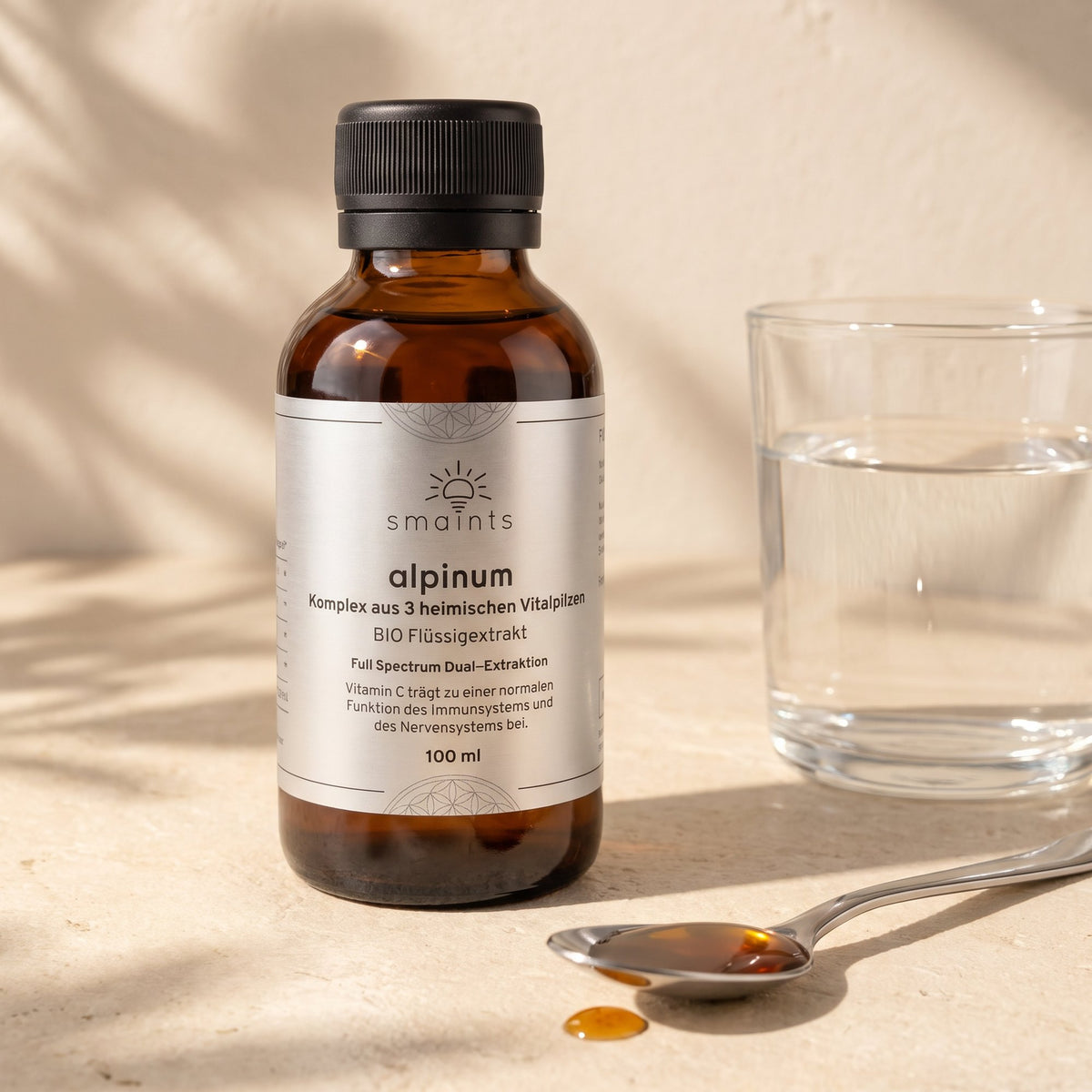 alpinum mit Teelöffel